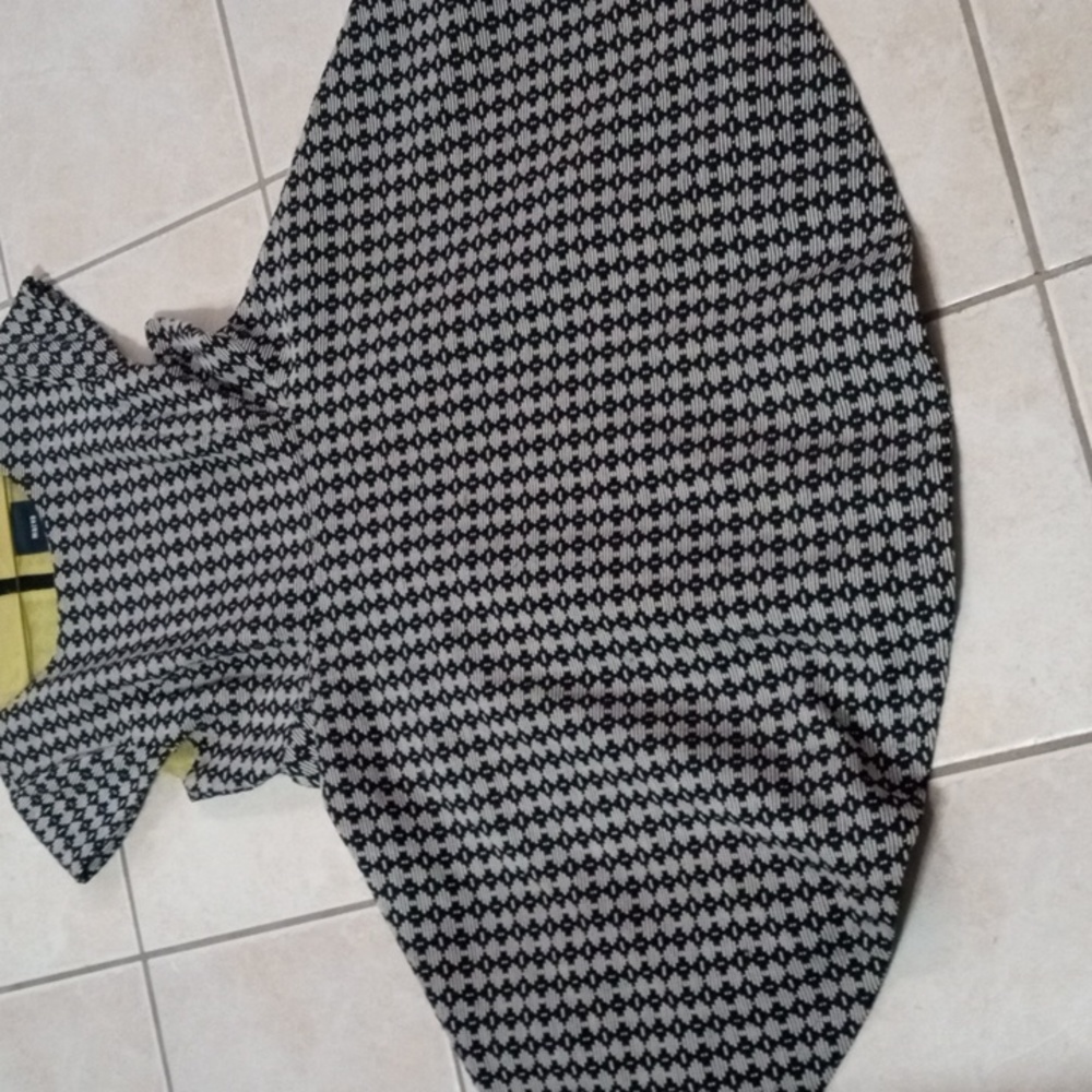 Dress - Picture 6 of 6